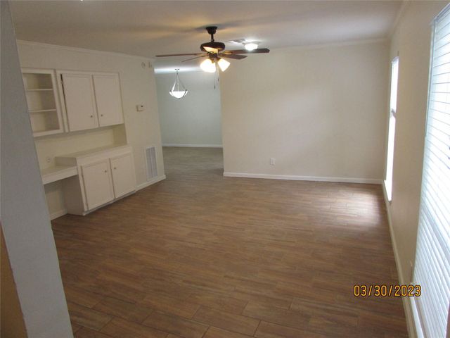 6308 1st Street, Bellaire, TX 77401