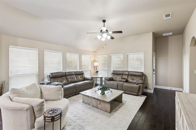 909 Calder Court, Anna, TX 75409