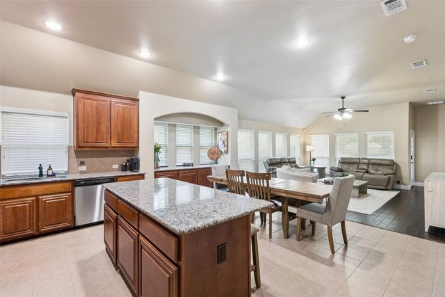 909 Calder Court, Anna, TX 75409