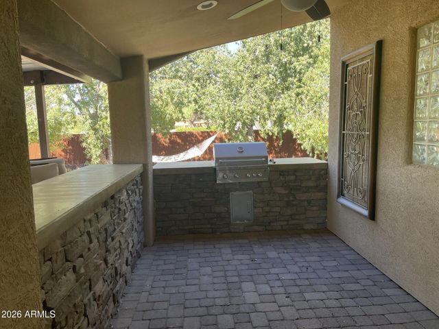 501 E CLOUD Road, Phoenix, AZ 85086