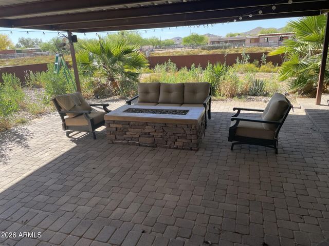 501 E CLOUD Road, Phoenix, AZ 85086