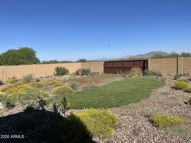 501 E CLOUD Road, Phoenix, AZ 85086