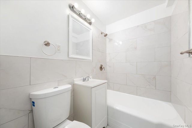 2 Sadore Lane 1V, Yonkers, NY 10710