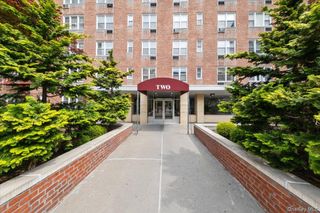 2 Sadore Lane 1V, Yonkers, NY 10710