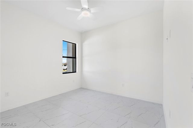 4002 NW 38th ST, Cape Coral, FL 33993