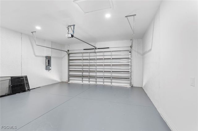 4002 NW 38th ST, Cape Coral, FL 33993