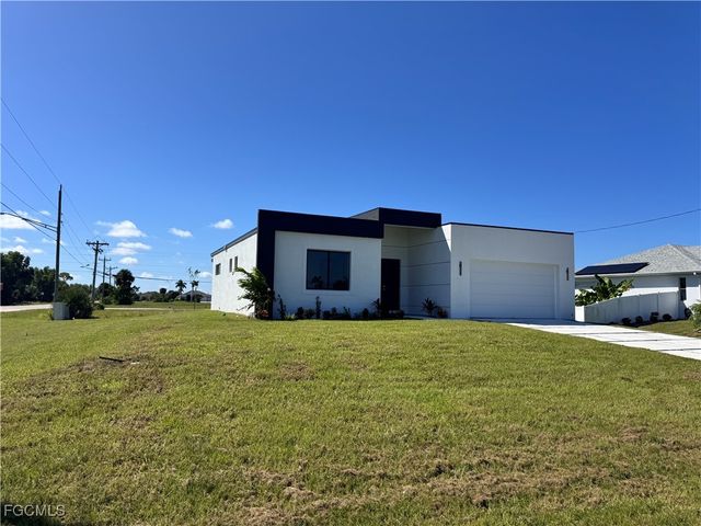 4002 NW 38th ST, Cape Coral, FL 33993