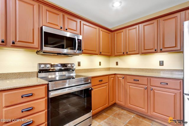 10640 Cutter Circle, Anchorage, AK 99515