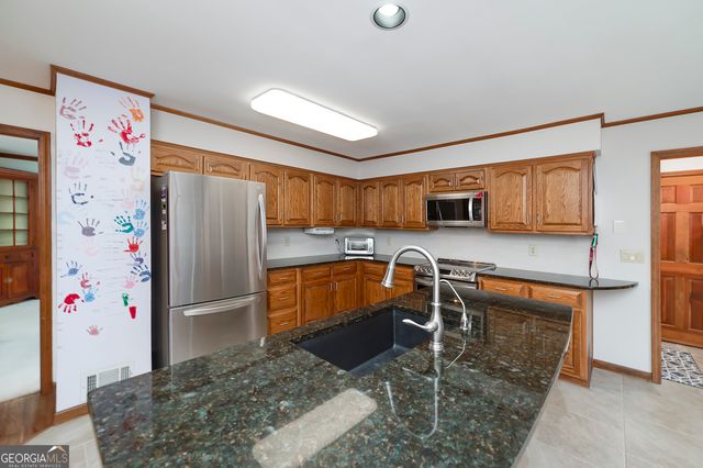 129 Summit Walk, Peachtree City, GA 30269