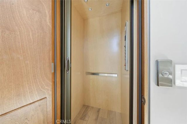 959 5th Street A, Hermosa Beach, CA 90254