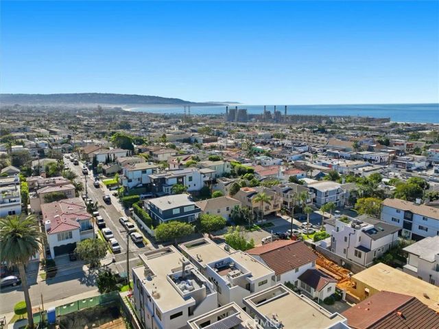 959 5th Street A, Hermosa Beach, CA 90254