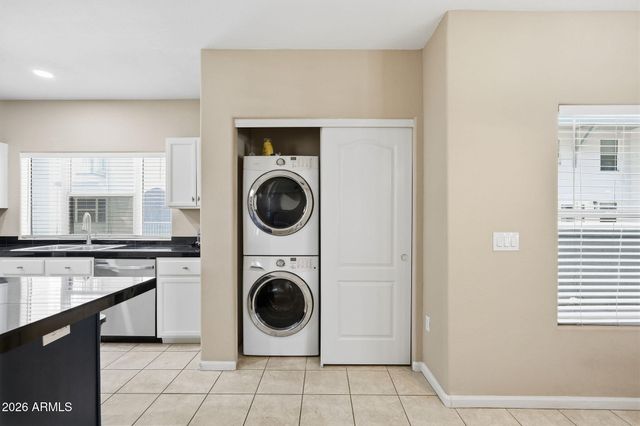 1081 W 1st Street 10, Tempe, AZ 85281