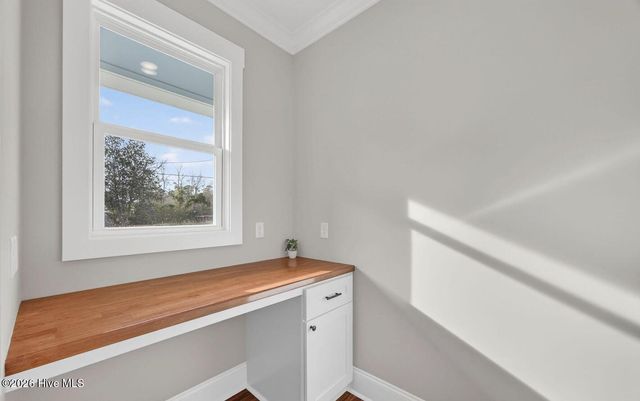 404 S Bodenheimer Street, Saint Helena, NC 28425