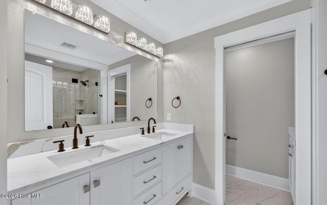 404 S Bodenheimer Street, Saint Helena, NC 28425