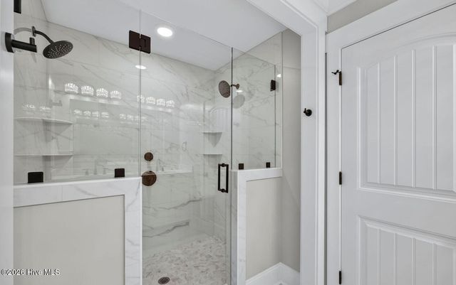 404 S Bodenheimer Street, Saint Helena, NC 28425