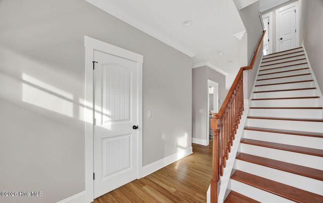 404 S Bodenheimer Street, Saint Helena, NC 28425