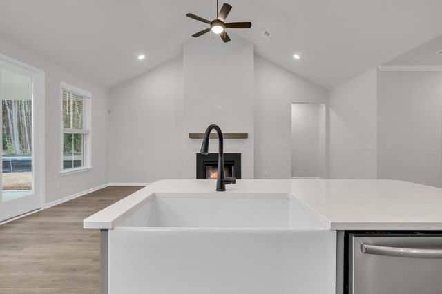 812 Abbey Gardens Lane, Moncks Corner, SC 29461