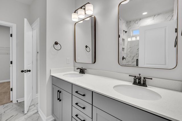 812 Abbey Gardens Lane, Moncks Corner, SC 29461