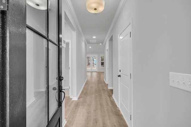 812 Abbey Gardens Lane, Moncks Corner, SC 29461