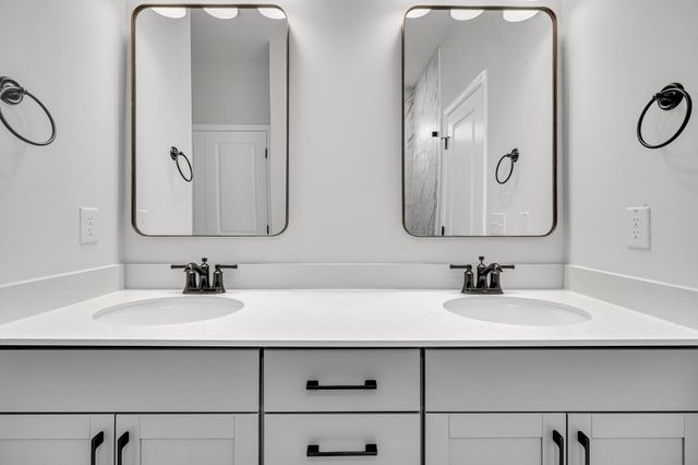 812 Abbey Gardens Lane, Moncks Corner, SC 29461