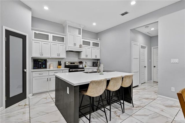705 Quarry Drive, Alton, TX 78573
