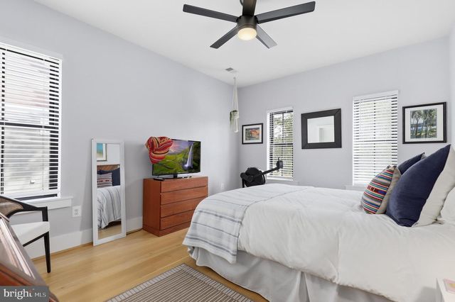 907 MAPLE AVE, Rockville, MD 20851