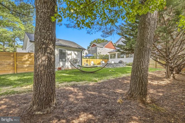 907 MAPLE AVE, Rockville, MD 20851