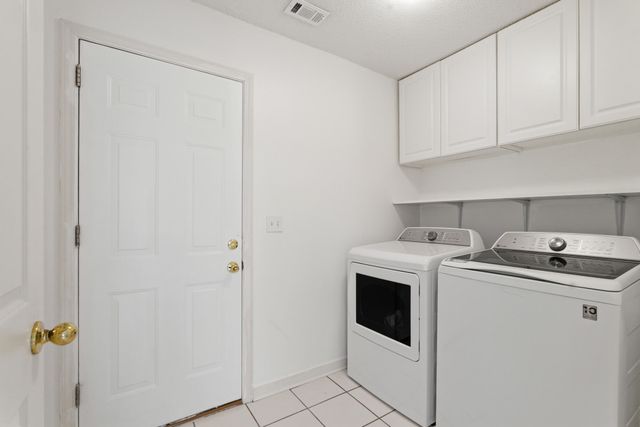 2284 Prytania Circle, Navarre, FL 32566