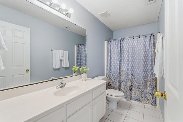 2284 Prytania Circle, Navarre, FL 32566