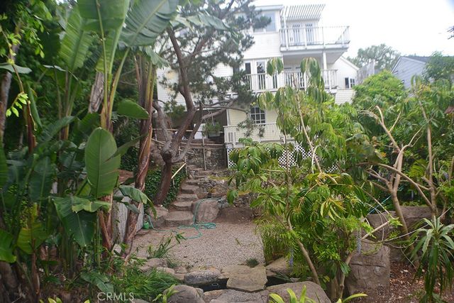 490 Diamond Street, Laguna Beach, CA 92651