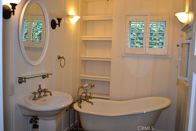 490 Diamond Street, Laguna Beach, CA 92651