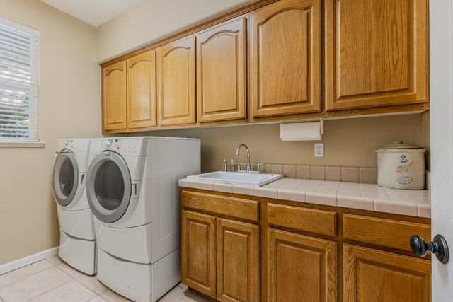 9801 Bramhall Ct, Granite Bay, CA 95746