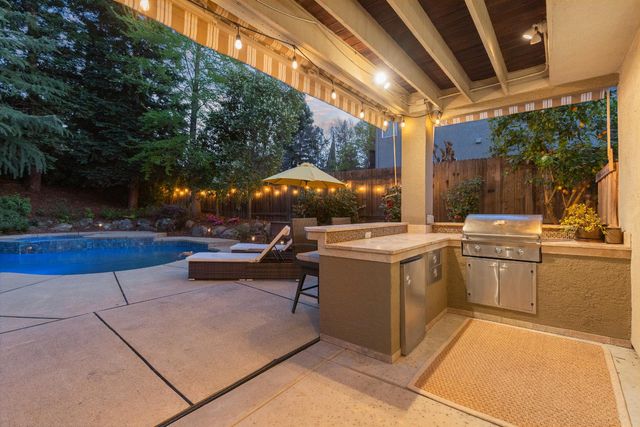 9801 Bramhall Ct, Granite Bay, CA 95746