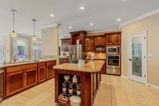 9801 Bramhall Ct, Granite Bay, CA 95746