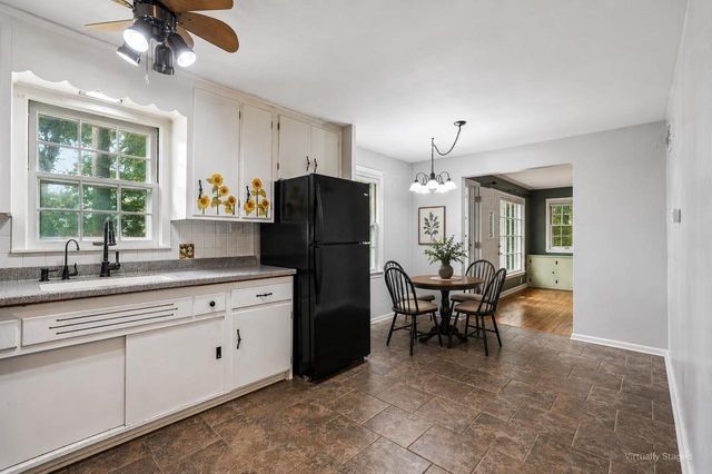 N31W22210 Green Road, Waukesha, WI 53186