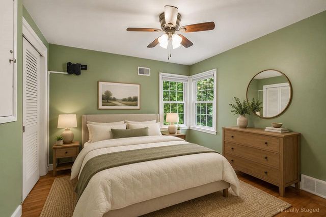 N31W22210 Green Road, Waukesha, WI 53186