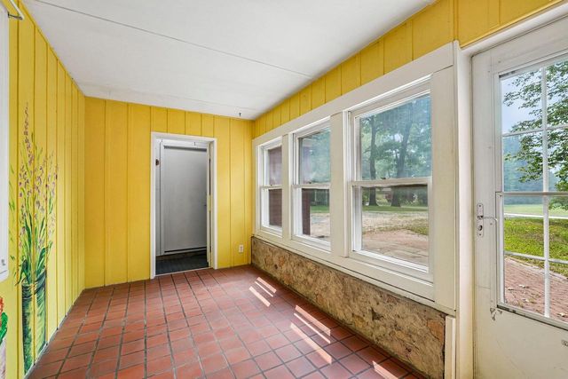N31W22210 Green Road, Waukesha, WI 53186