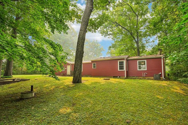 N31W22210 Green Road, Waukesha, WI 53186