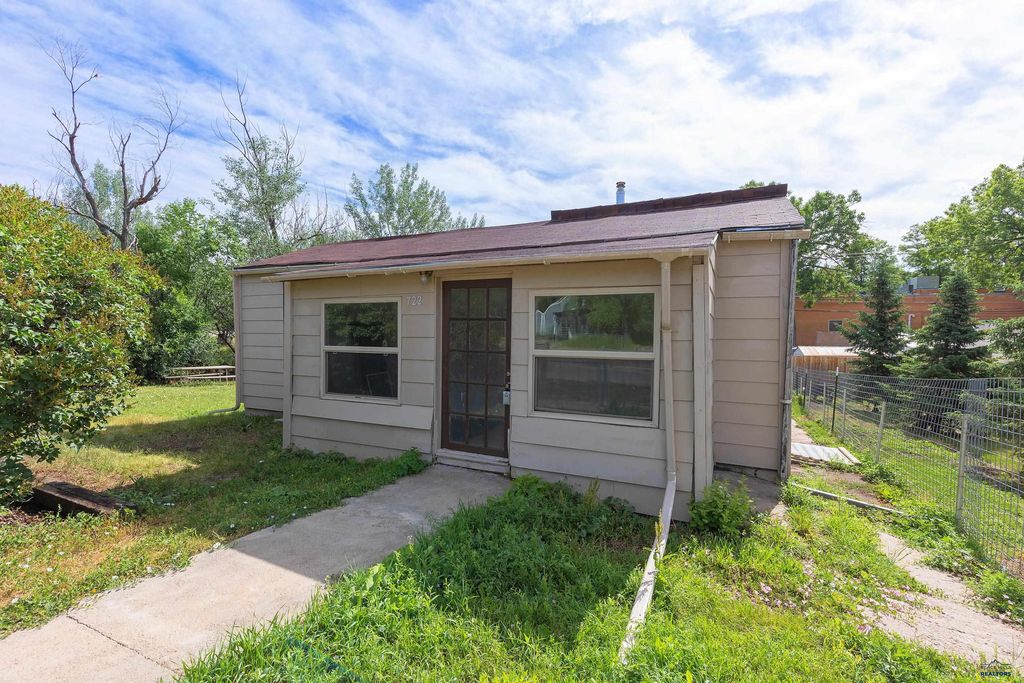 722 ALLEN AVE, Rapid City, SD 57701