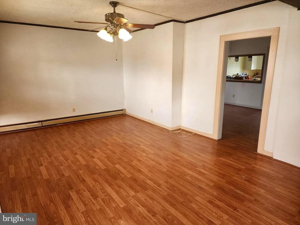 517 LINDEN ST, Cumberland, MD 21502