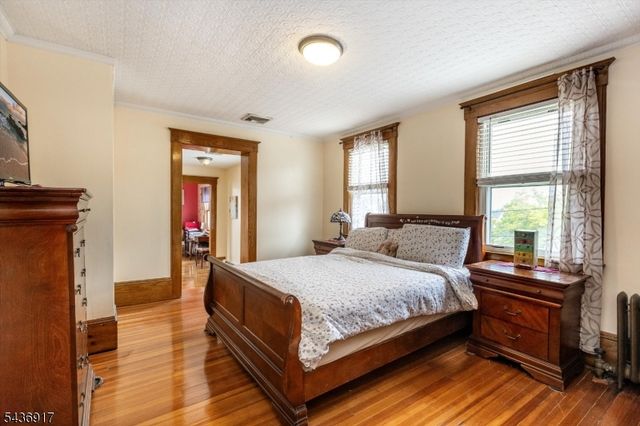 200 Washington Ave, Clifton City, NJ 07011