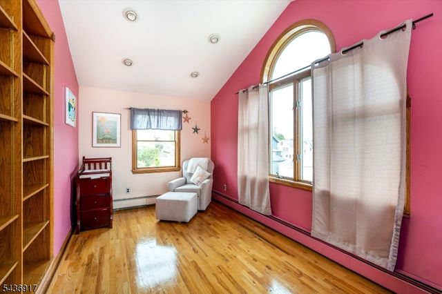 200 Washington Ave, Clifton City, NJ 07011
