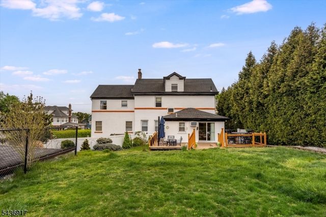 200 Washington Ave, Clifton City, NJ 07011