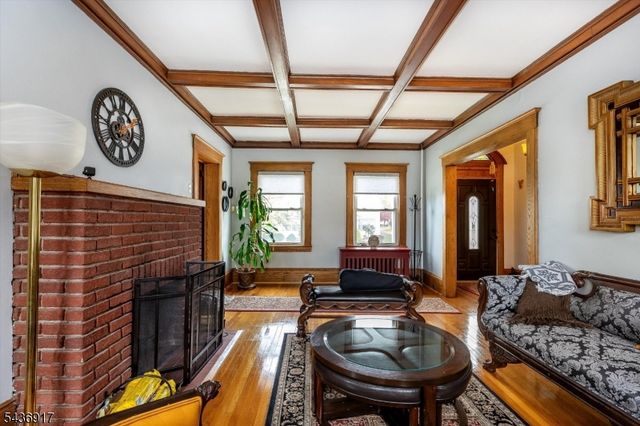 200 Washington Ave, Clifton City, NJ 07011
