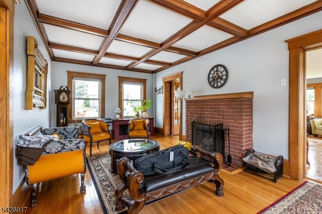 200 Washington Ave, Clifton City, NJ 07011