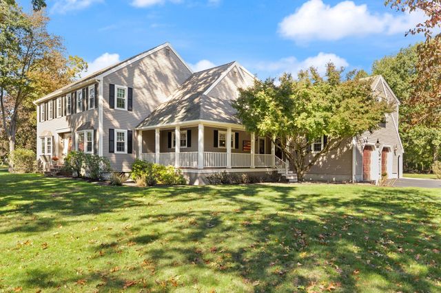 4 Stratford Ln, Easton, MA 02356