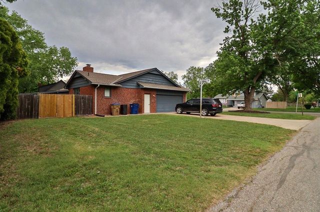 600 E Allen St, Valley Center, KS 67147
