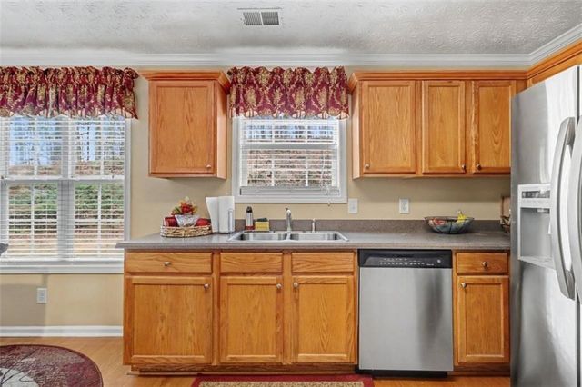 5769 Fairington Farms Court, Lithonia, GA 30038