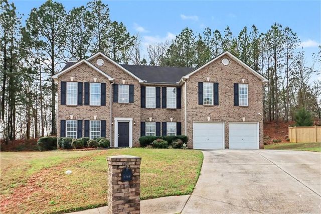 5769 Fairington Farms Court, Lithonia, GA 30038
