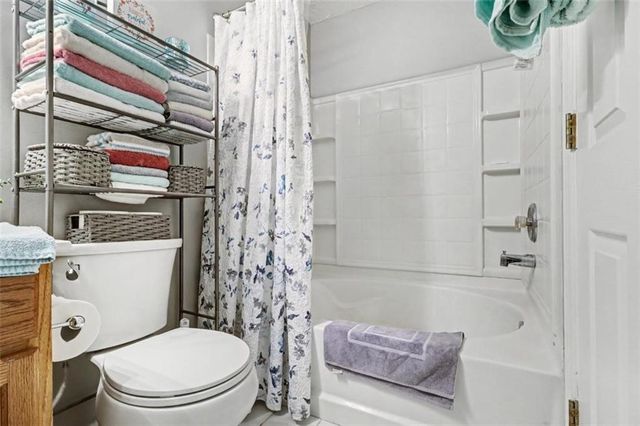 5769 Fairington Farms Court, Lithonia, GA 30038